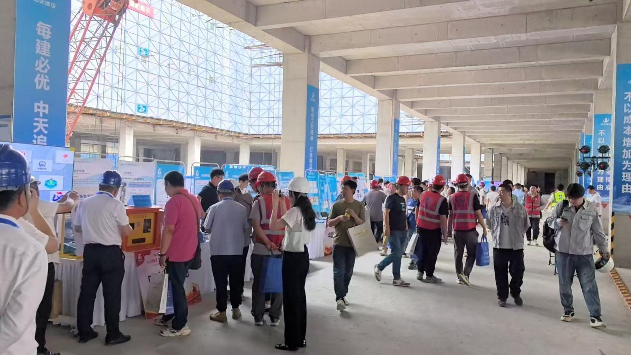 2025年天津市住建领域“安全生产月”安全宣传咨询日观摩交流活动成功举办